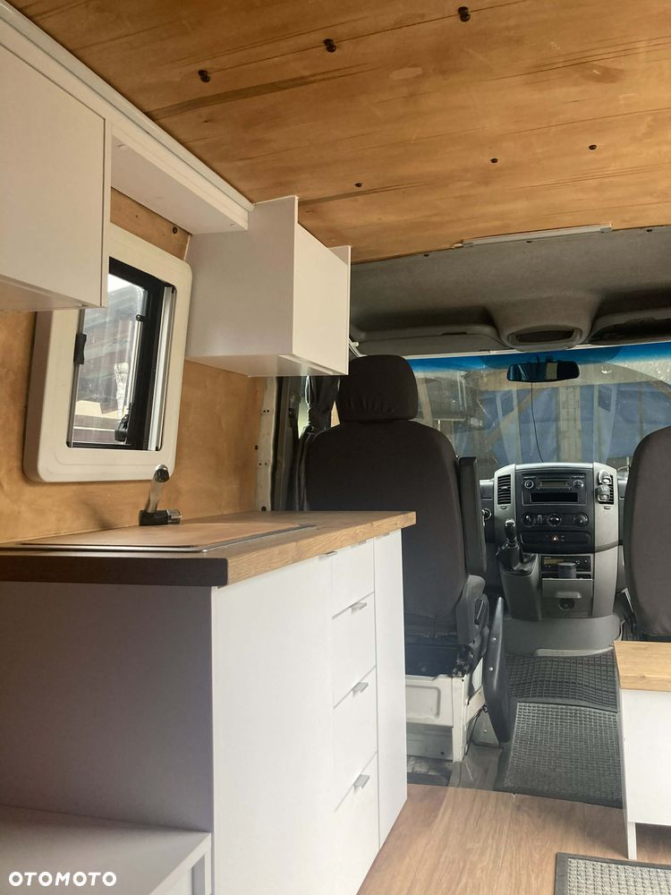 Mercedes-Benz Sprinter - 7