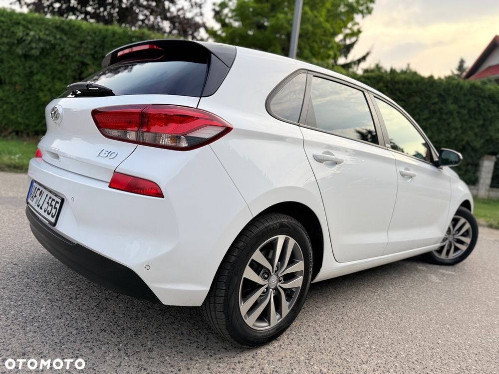 Hyundai i30 1.4 Premium - 4