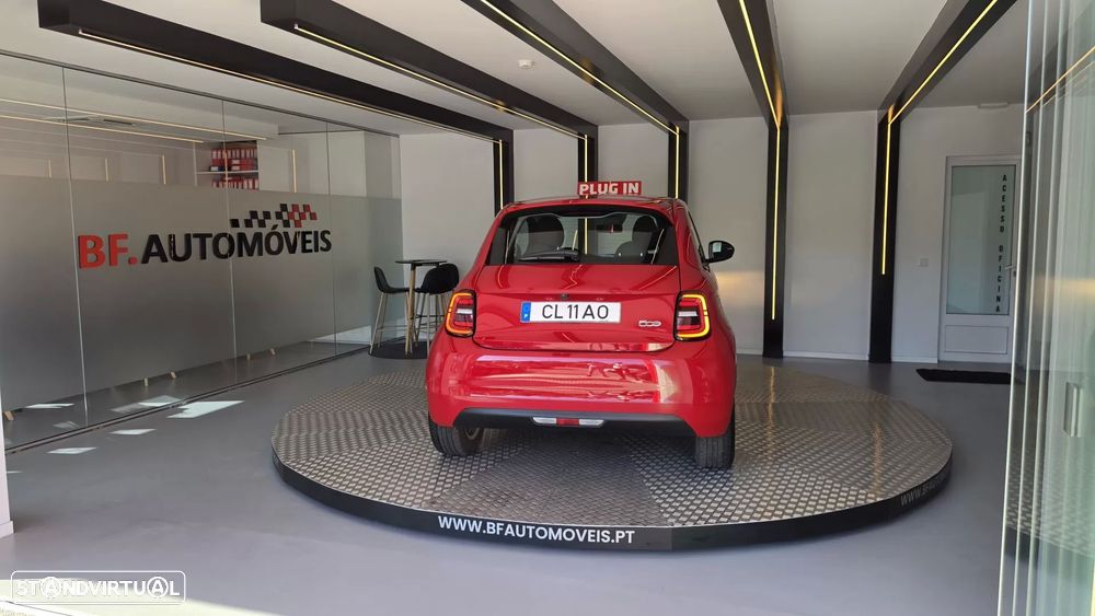 Fiat 500e RED — fotografia 17
