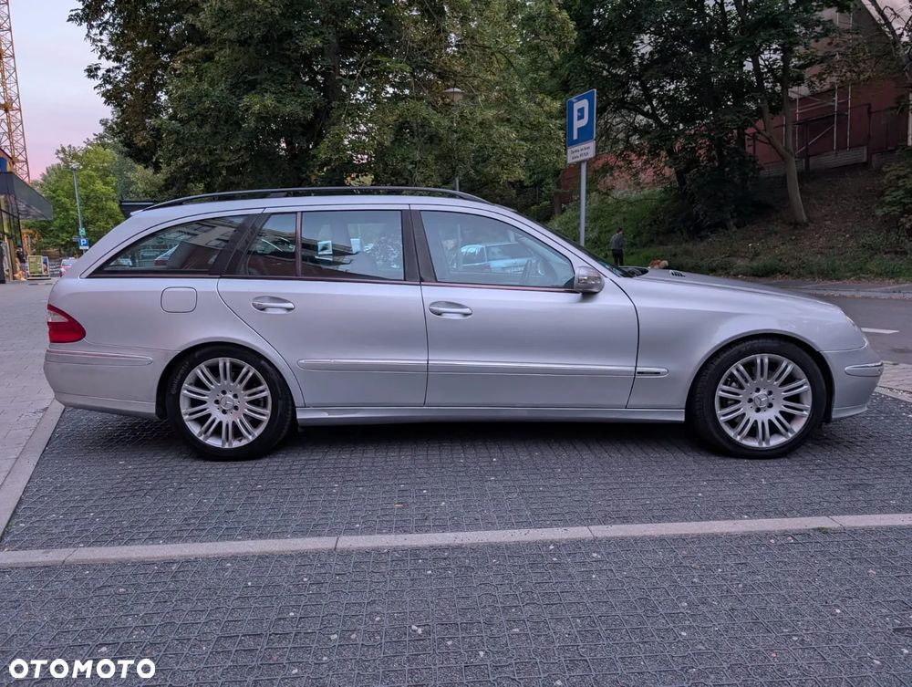 Mercedes-Benz Klasa E 200 T Kompressor Avantgarde Sport Edition - 5