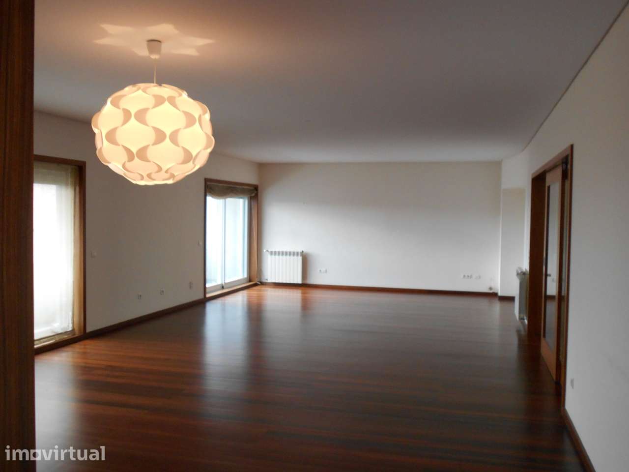 Arrenda-se Belíssimo T6 Duplex com vista mar em Espinho - Grande imagem: 3/25