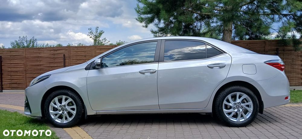 Toyota Corolla 1.6 Comfort - 5