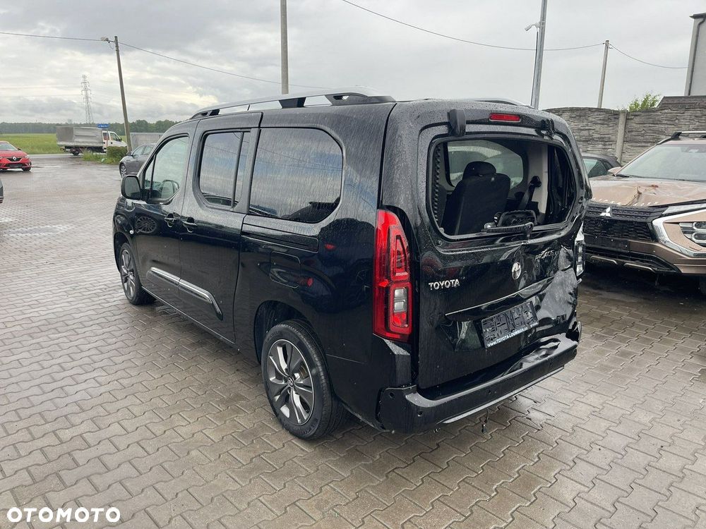 Toyota Proace City Verso 1.5 D-4D L2 Lounge 7-Sitzer - 2