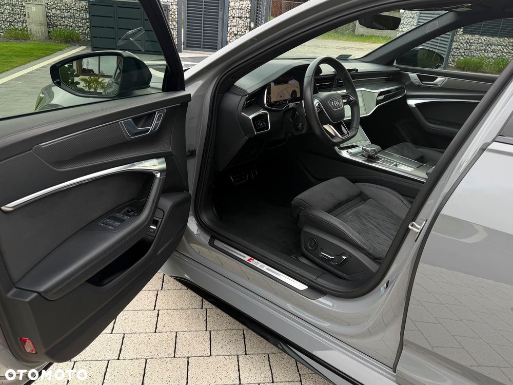 Audi RS6 Avant - 23