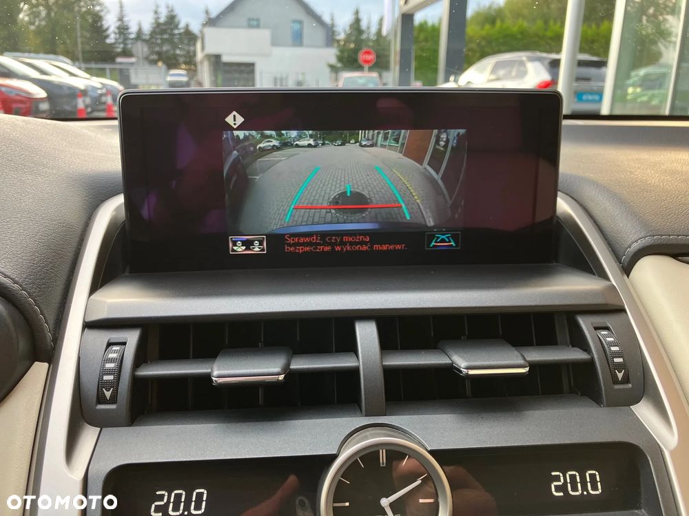 Lexus NX 300 F Impression AWD - 29