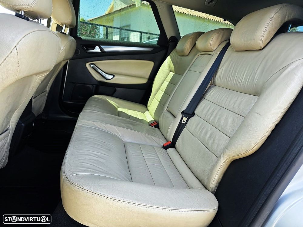 Ford Mondeo SW 2.0 TDCi Titanium - 11