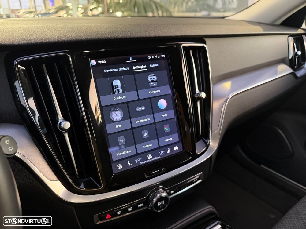 Volvo V60 2.0 T6 AWD TE Core - 23