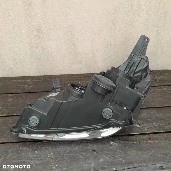 LAMPA PRZEDNIA PRAWA OPEL VECTRA C SIGNUM XENON LIFT 93179923 - 4