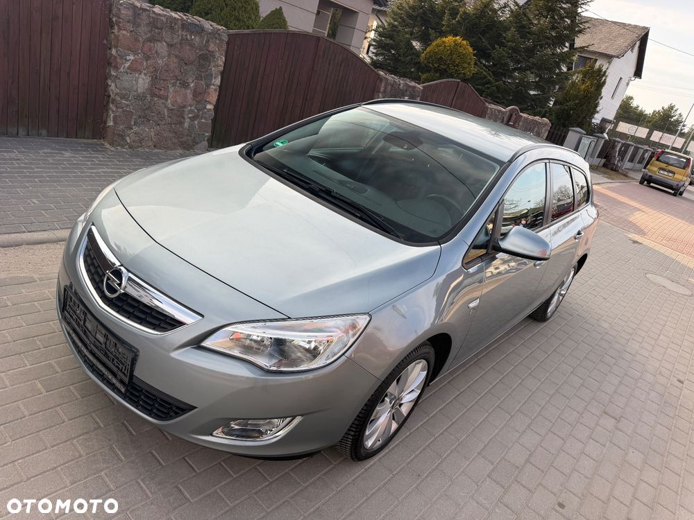 Opel Astra 1.7 CDTI DPF 150 Jahre - 8