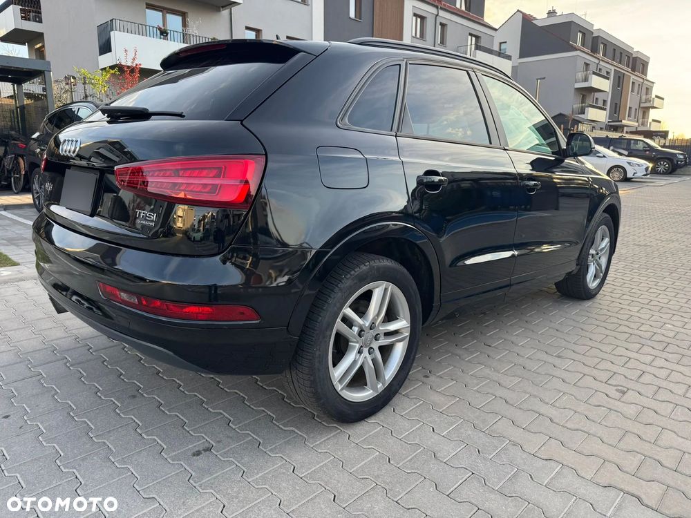 Audi Q3 40 TFSI Quattro S tronic - 3