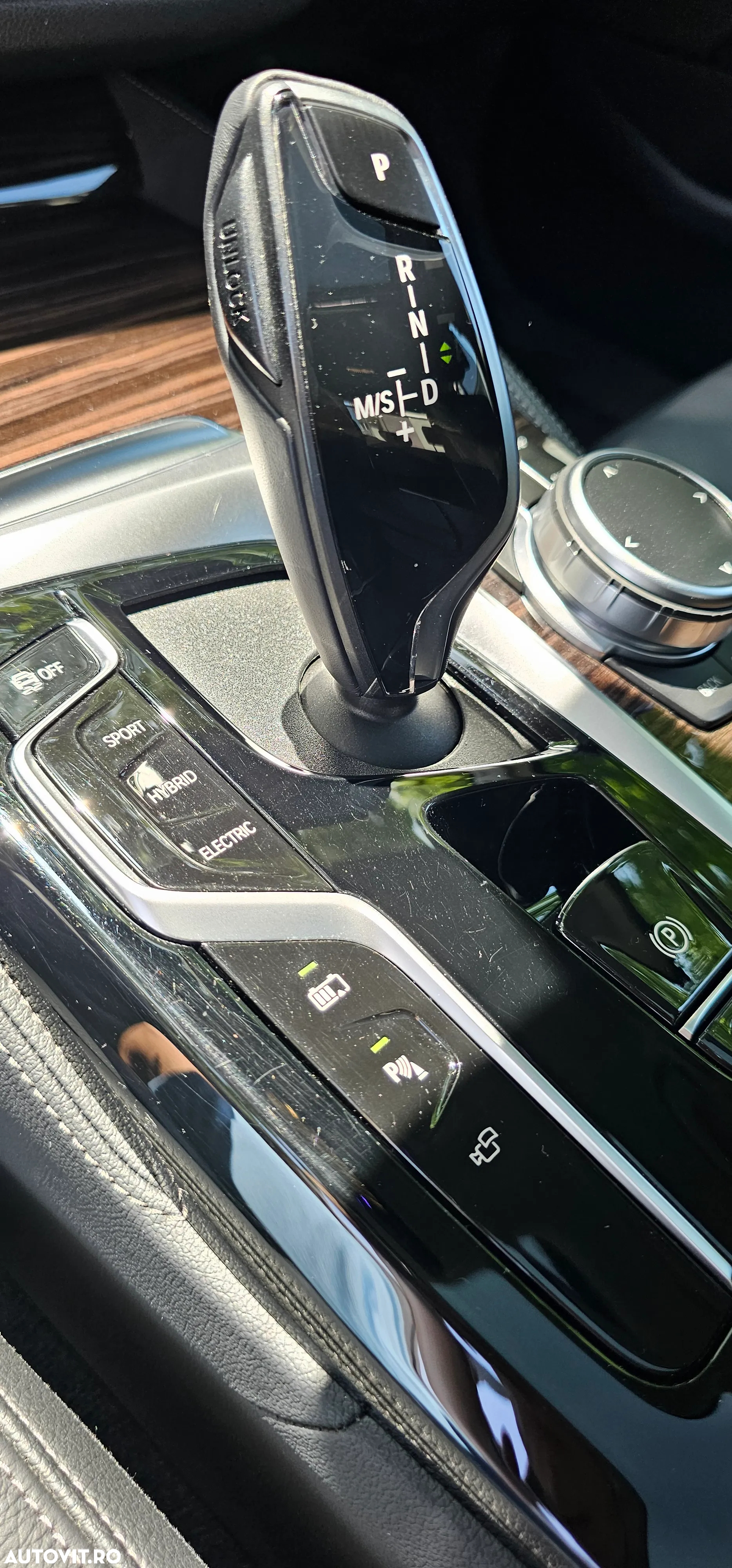 BMW Seria 5 530e xDrive AT PHEV - 25