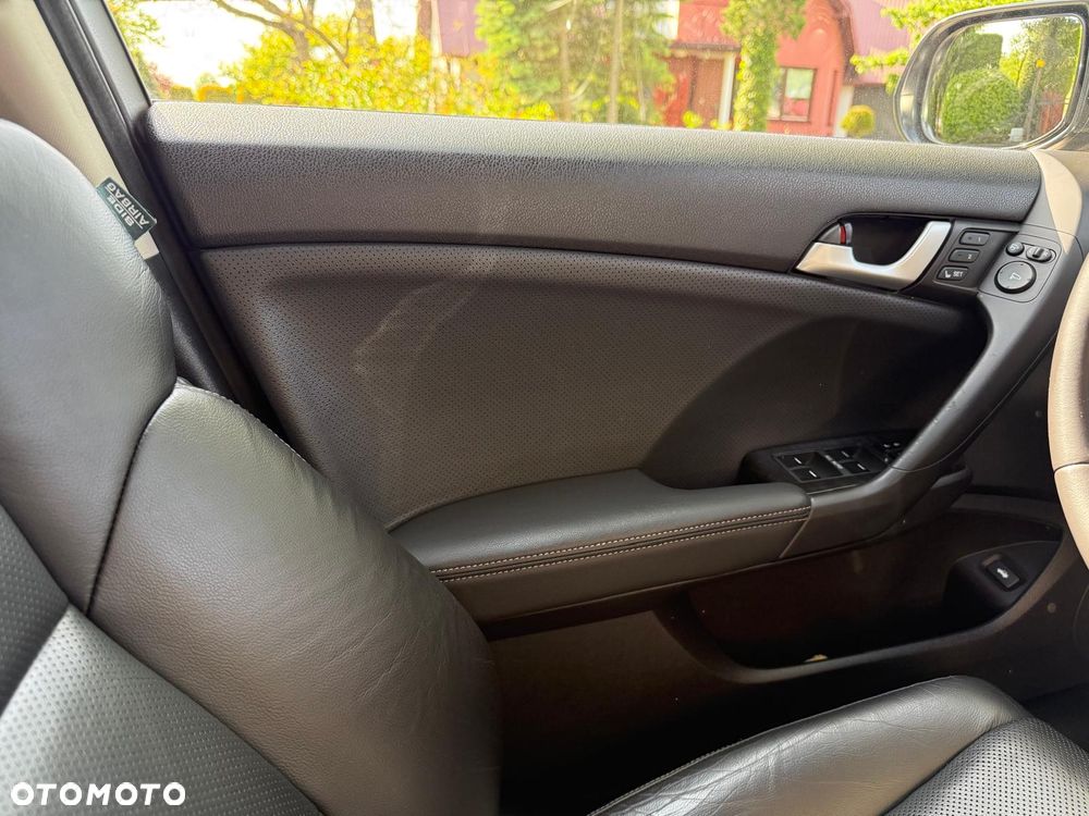 Honda Accord 2.4 Executive - 33