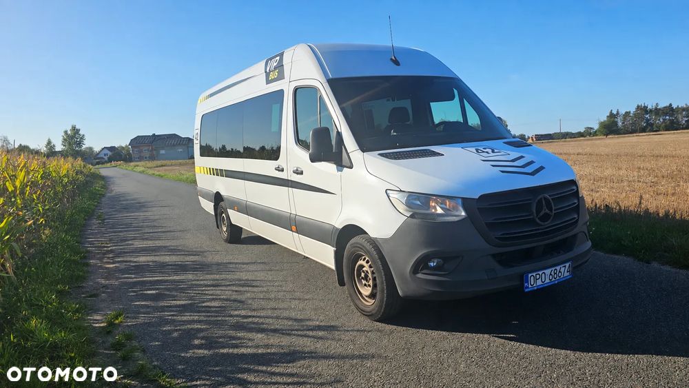 Mercedes-Benz Sprinter 907.223 - 3