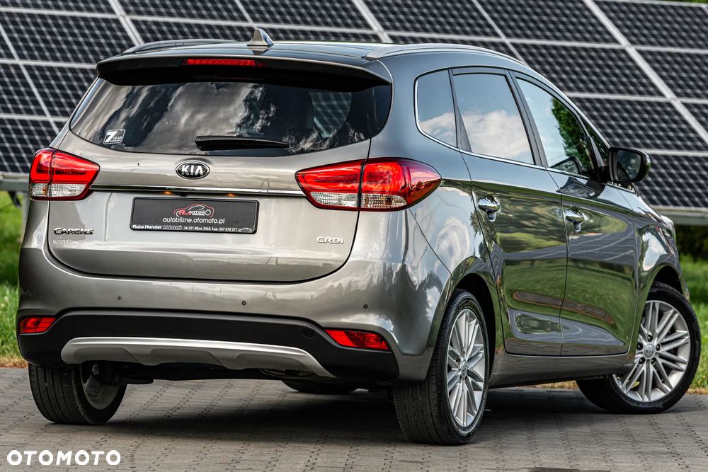Kia Carens 1.7 CRDi L 7os - 8
