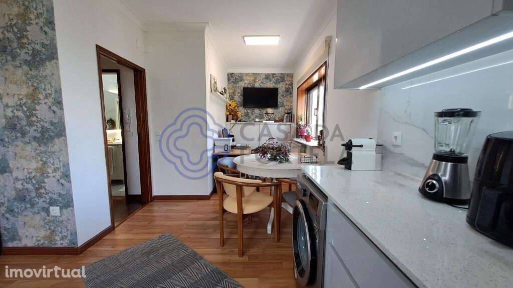 Moradia T4 de 4 pisos no Alto de Valongo - Grande imagem: 5/53