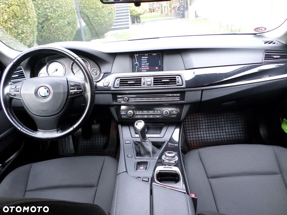 BMW Seria 5 520d - 17