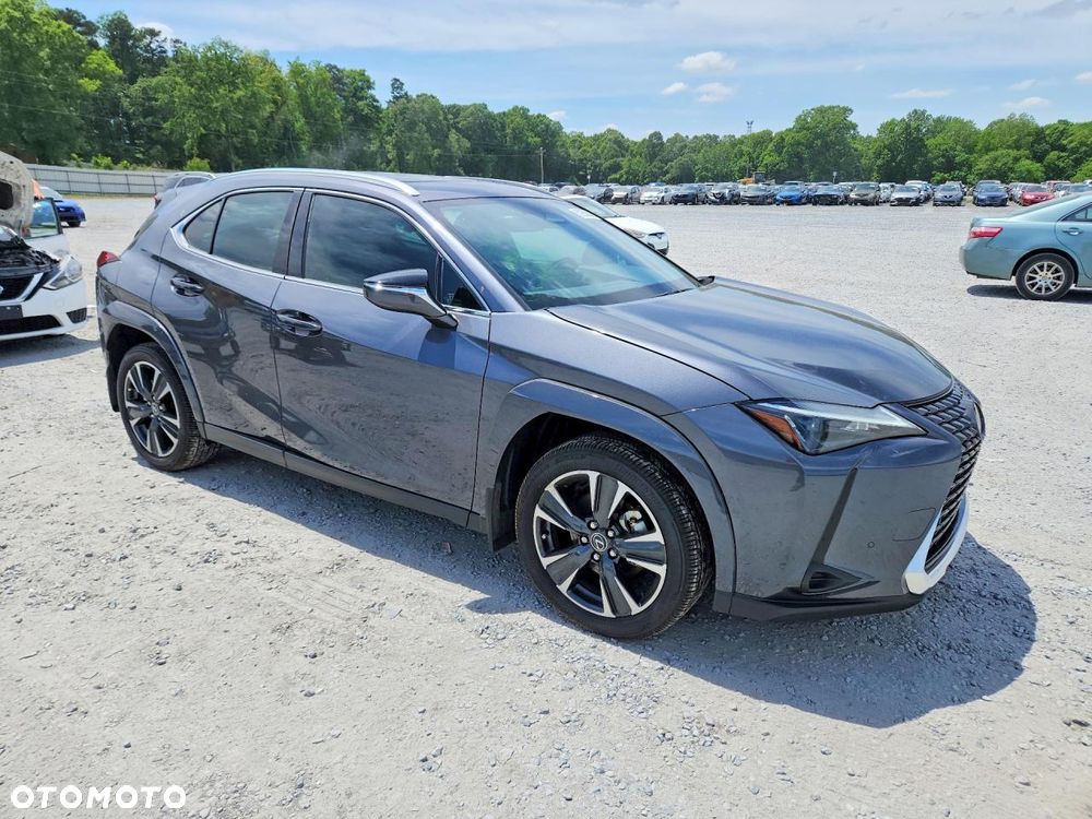 Lexus UX 300h Business - 5
