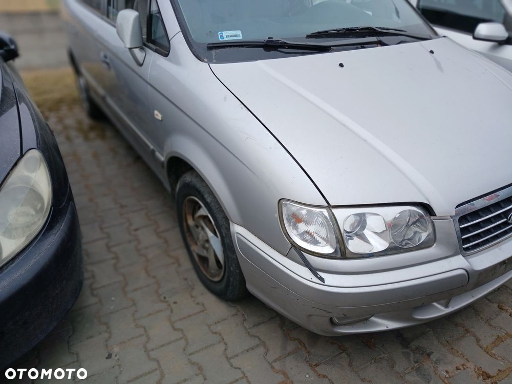 HYUNDAI TRAJET MASKA ZDERZAK LAMPY BLOTNIKI KPL PRZOD NV - 2