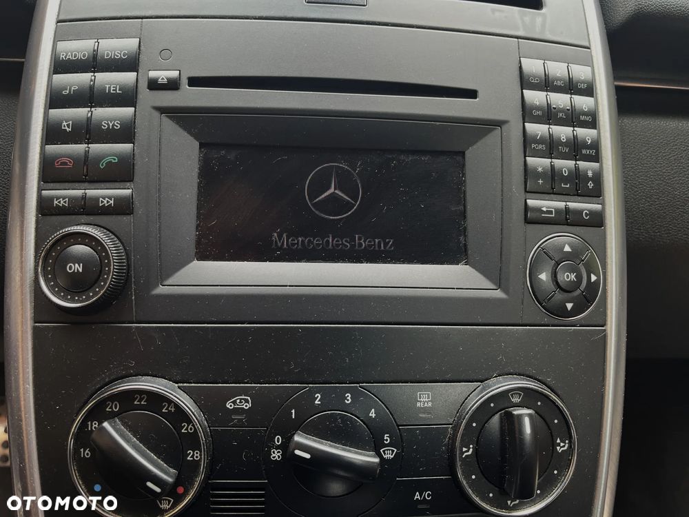 Mercedes-Benz Klasa B 180 CDI Autotronic Special Edition - 23