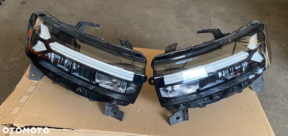 DACIA DUSTER DASTER 3 III 2 sztuki LAMPY PRZEDNIE Kompletna LAMPA PRZEDNIA PRAWA LEWA  REFLEKTOR PRAWY lewy PRZÓD  EUROPA lreflektory FULL LED LEDOWE FULLLED 260107725R 260603515R  Wwa - 1