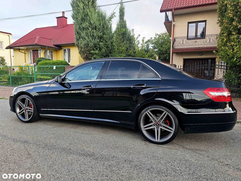 Mercedes-Benz Klasa E 200 BlueEFFICIENCY 7G-TRONIC Avantgarde - 12