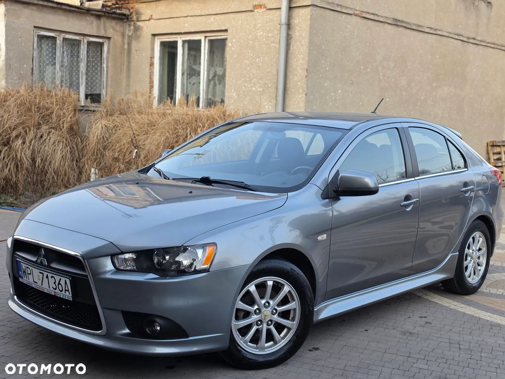 Mitsubishi Lancer - 1