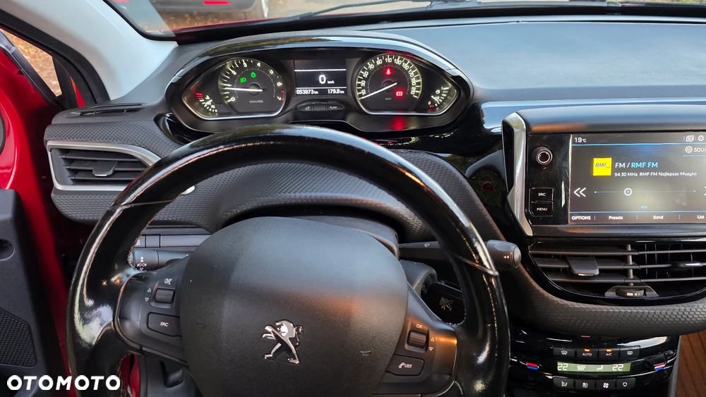 Peugeot 208 1.2 PureTech Allure - 18
