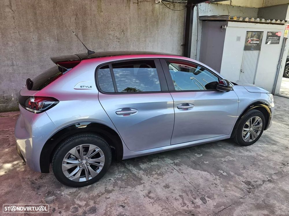 Peugeot e-208 50 kWh Style - 4