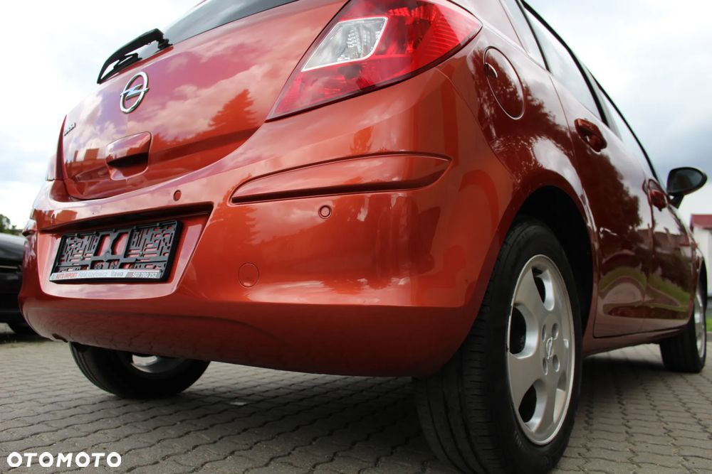 Opel Corsa 1.4 16V Active - 10