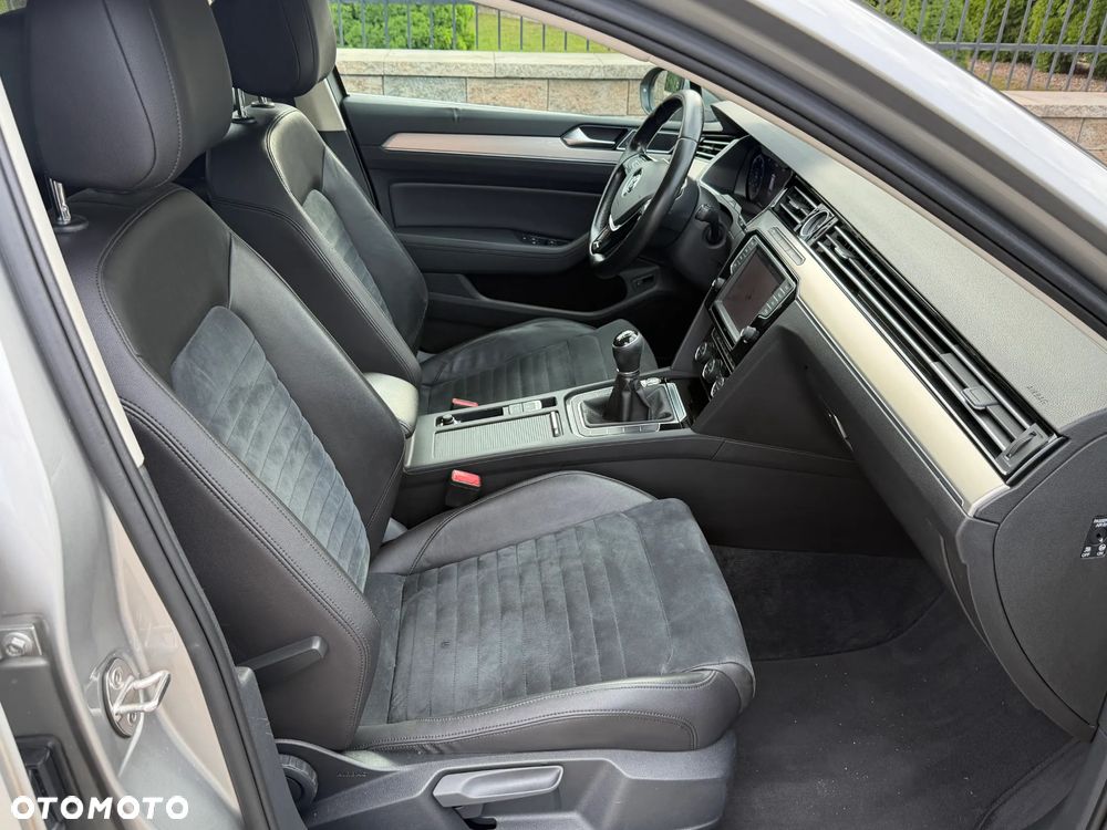 Volkswagen Passat 1.6 TDI (BlueMotion Technology) Comfortline - 9
