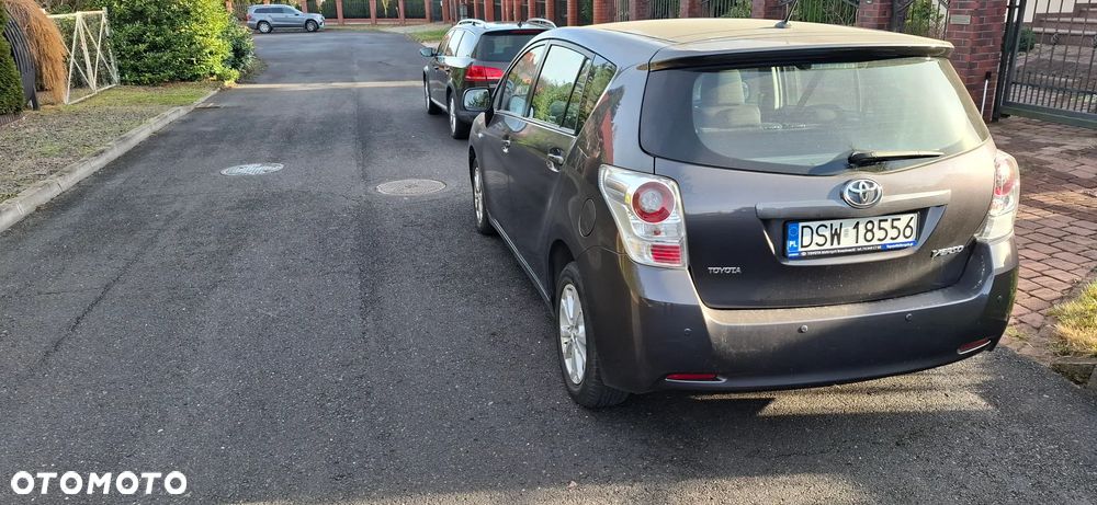 Toyota Verso 2.0 D-4D Sol - 2