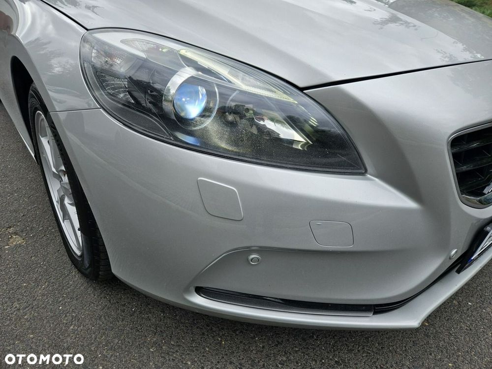 Volvo V40 D3 Geartronic Momentum - 24