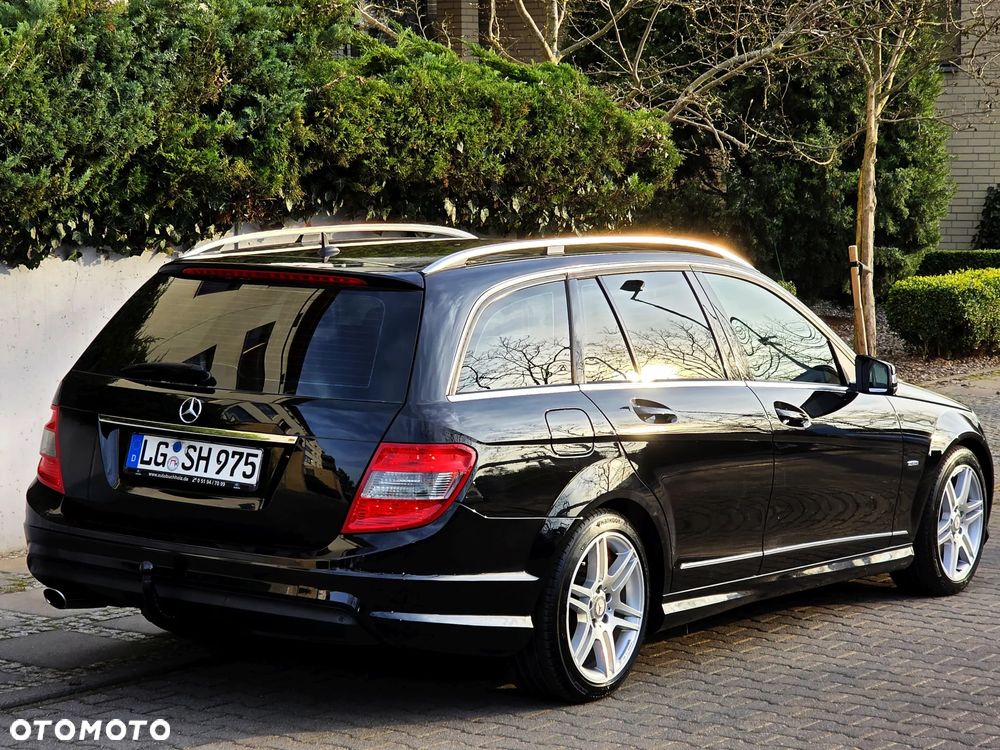Mercedes-Benz Klasa C 200 CGI Automatik BlueEFFICIENCY Avantgarde - 4