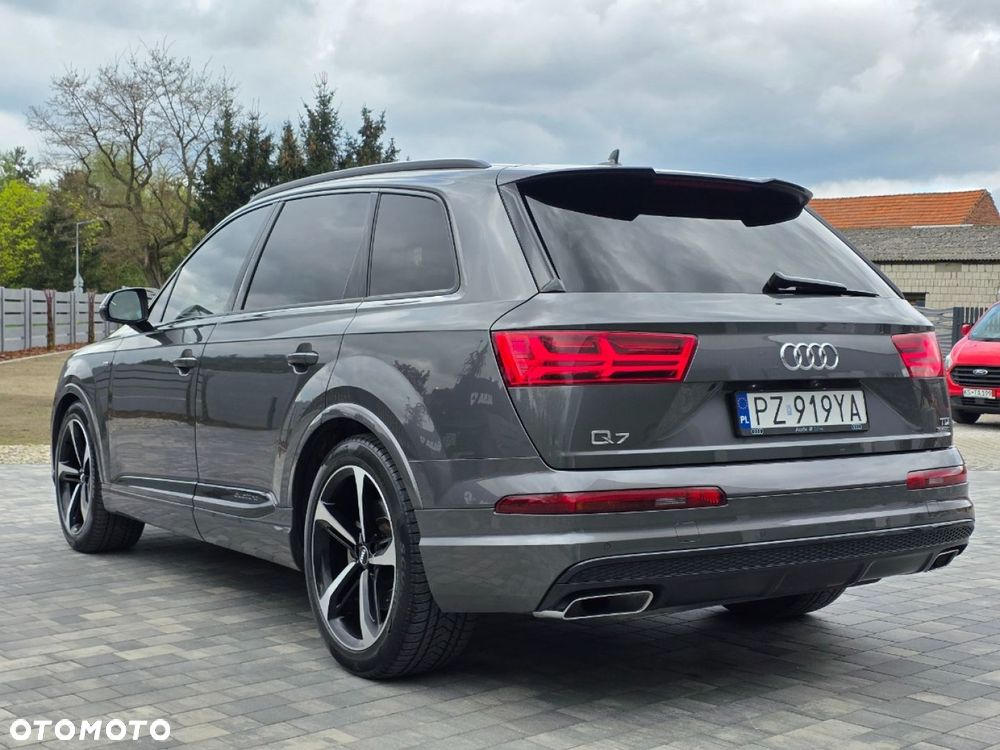 Audi Q7 - 4