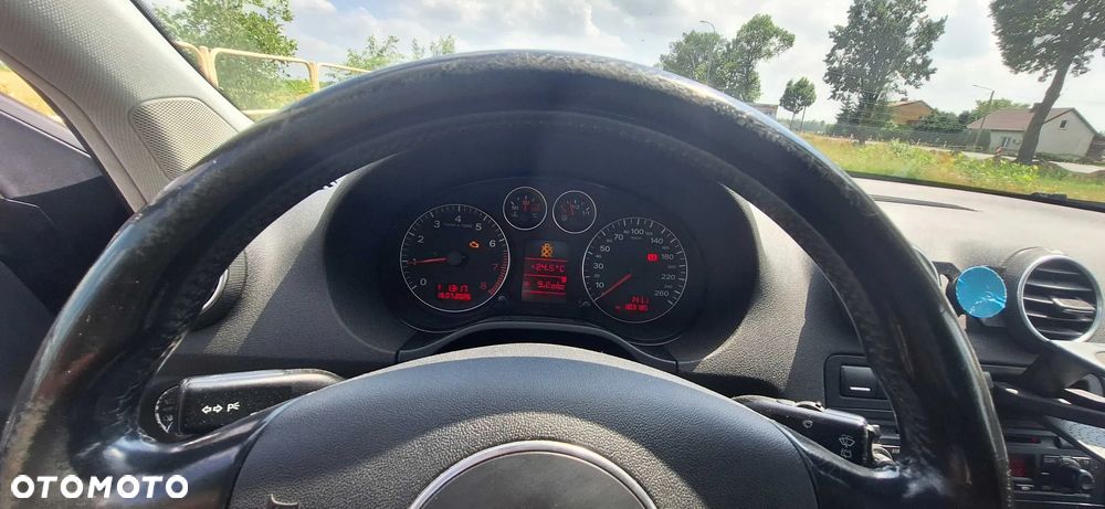 Audi A3 3-drzwiowe 1.6 Ambiente - 5
