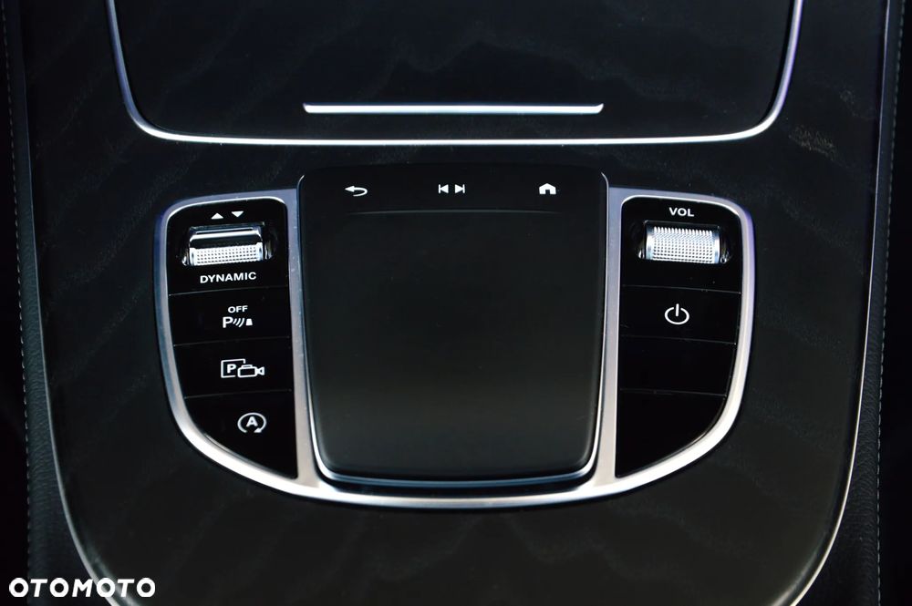 Mercedes-Benz Klasa E 220 d 4-Matic AMG - 34