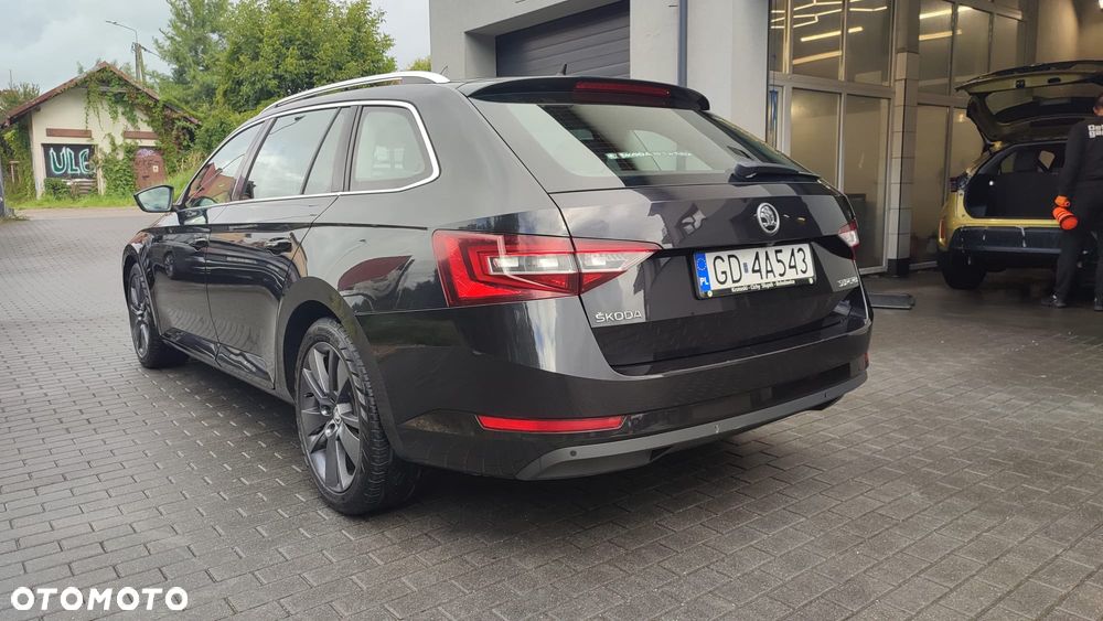 Skoda Superb 1.8 TSI Ambition - 7