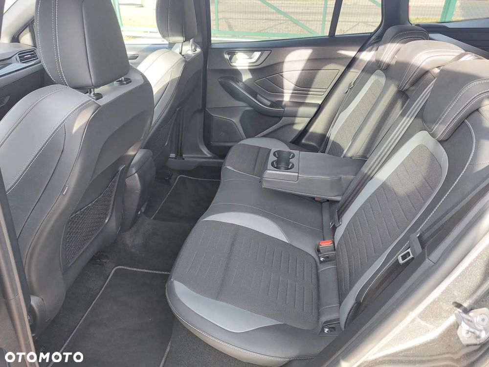 Ford Focus 2.0 EcoBlue ST - 26