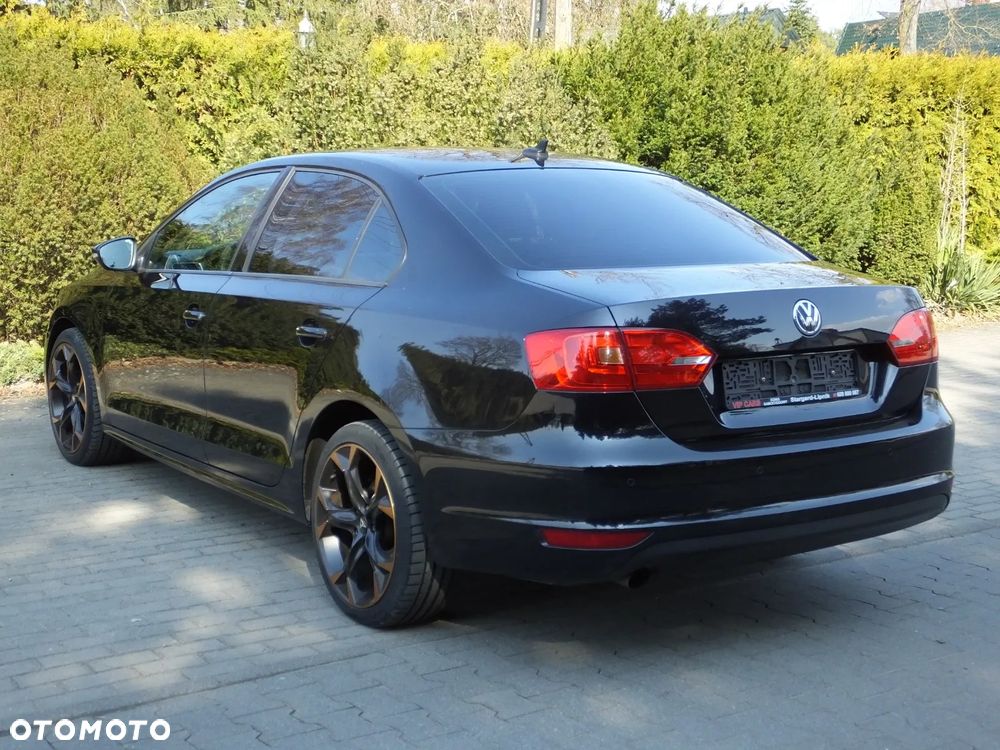 Volkswagen Jetta 1.6 TDI DPF Comfortline - 16