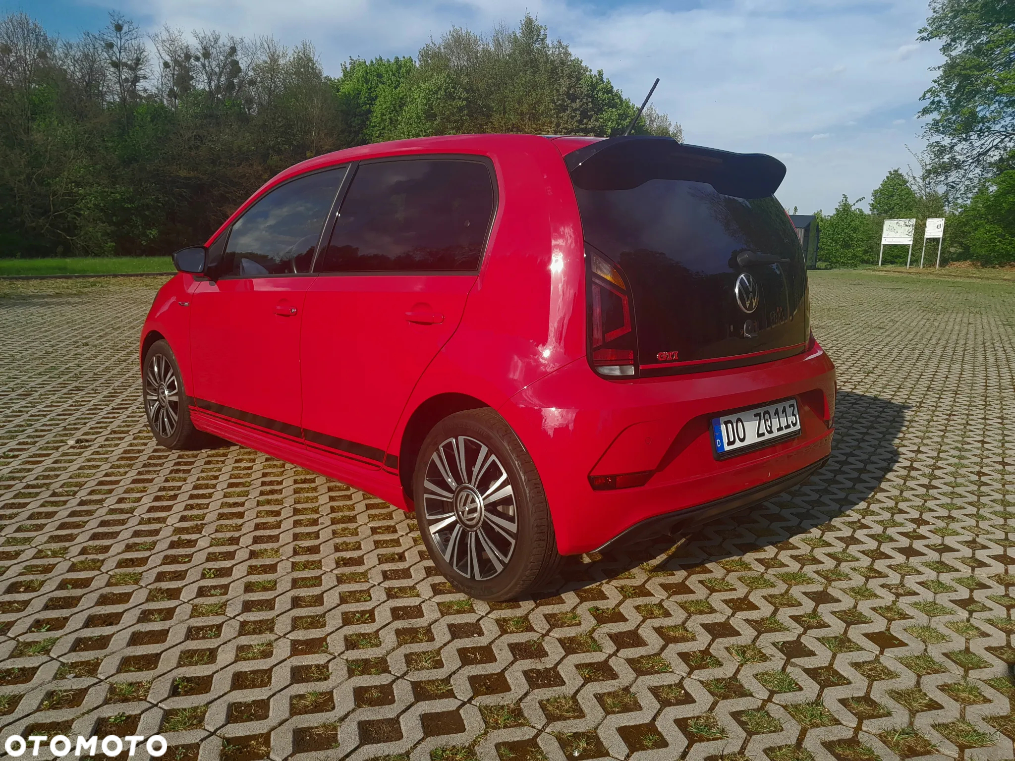 Volkswagen up! GTI - 5