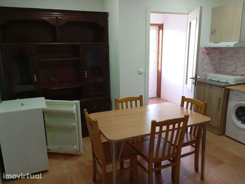 Casa para Arrendamento - Grande imagem: 2/8