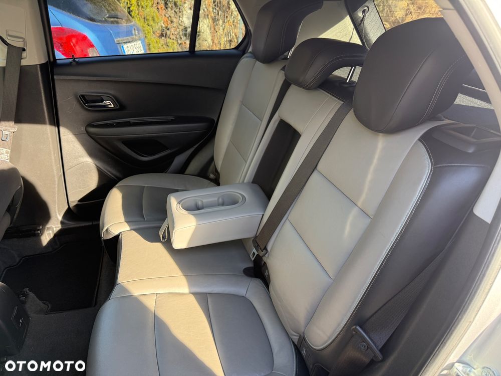Chevrolet Trax 1.4 T LS - 27