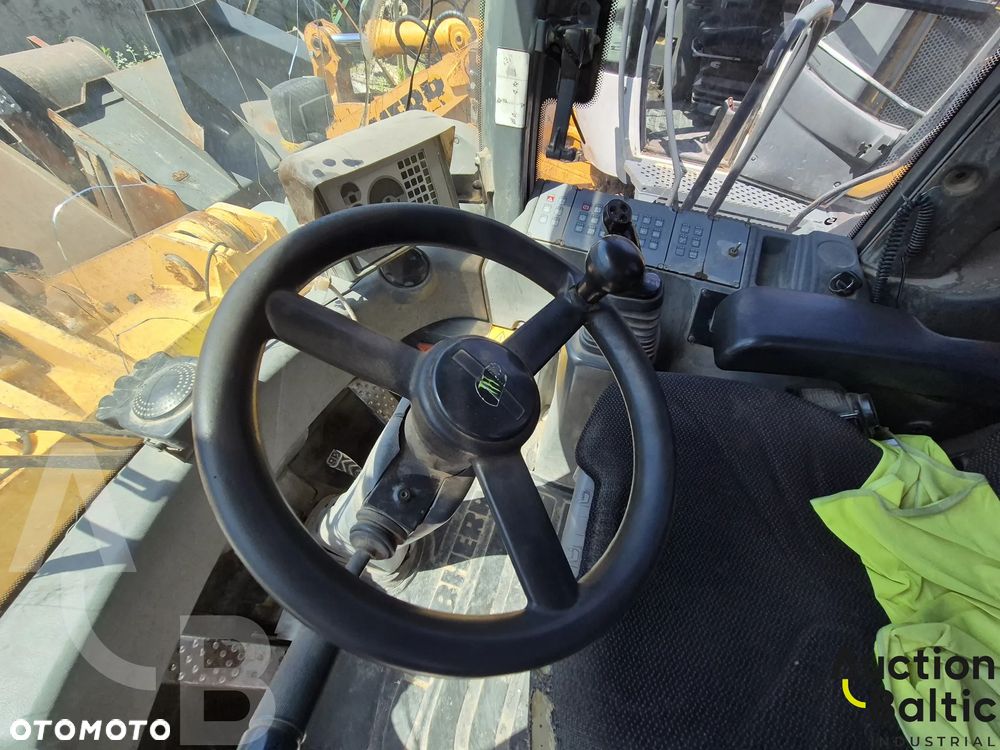 Liebherr L566 - 6