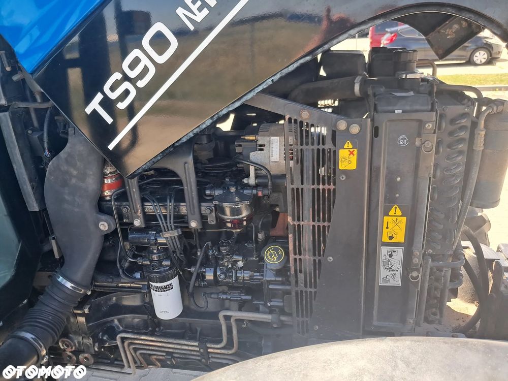 New Holland TS90 - 37
