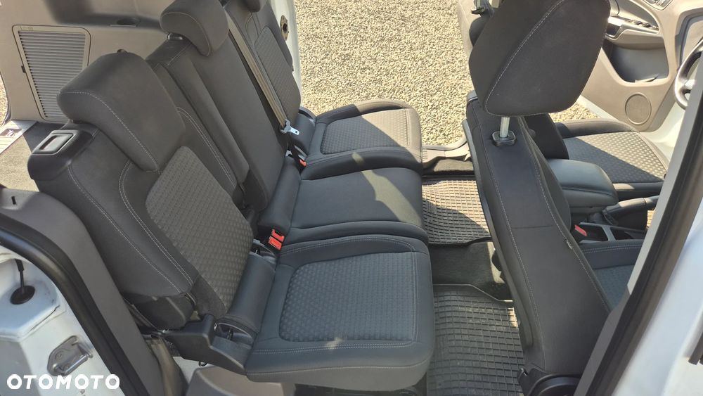 Ford Tourneo Connect Grand - 26
