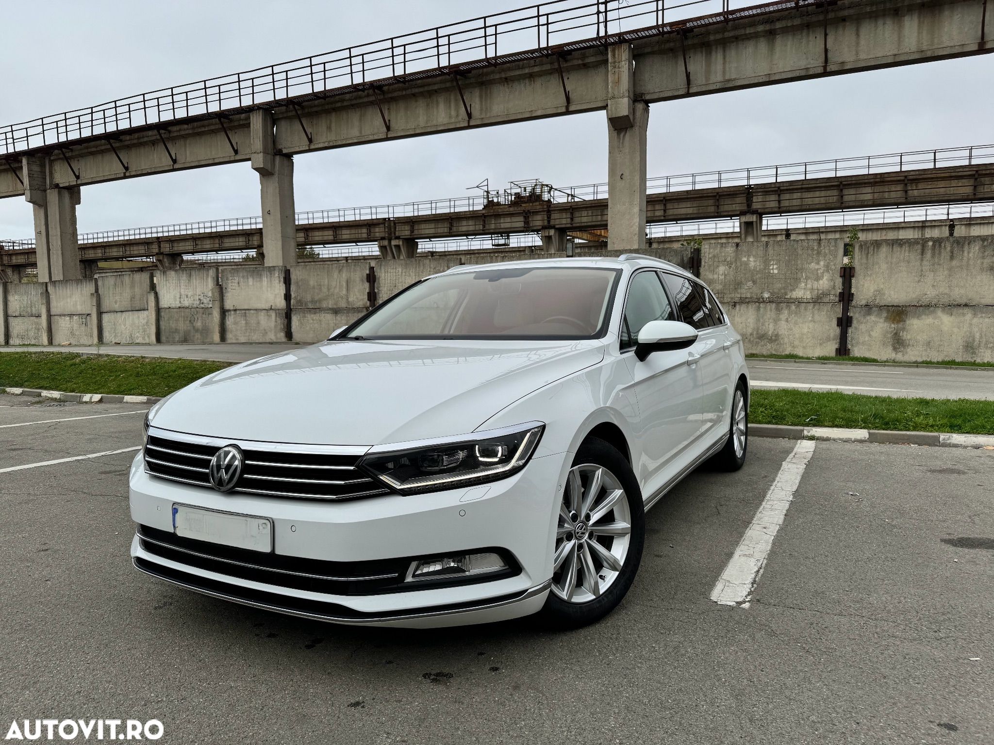 Volkswagen Passat Variant 2.0 TDI DSG Highline - 1