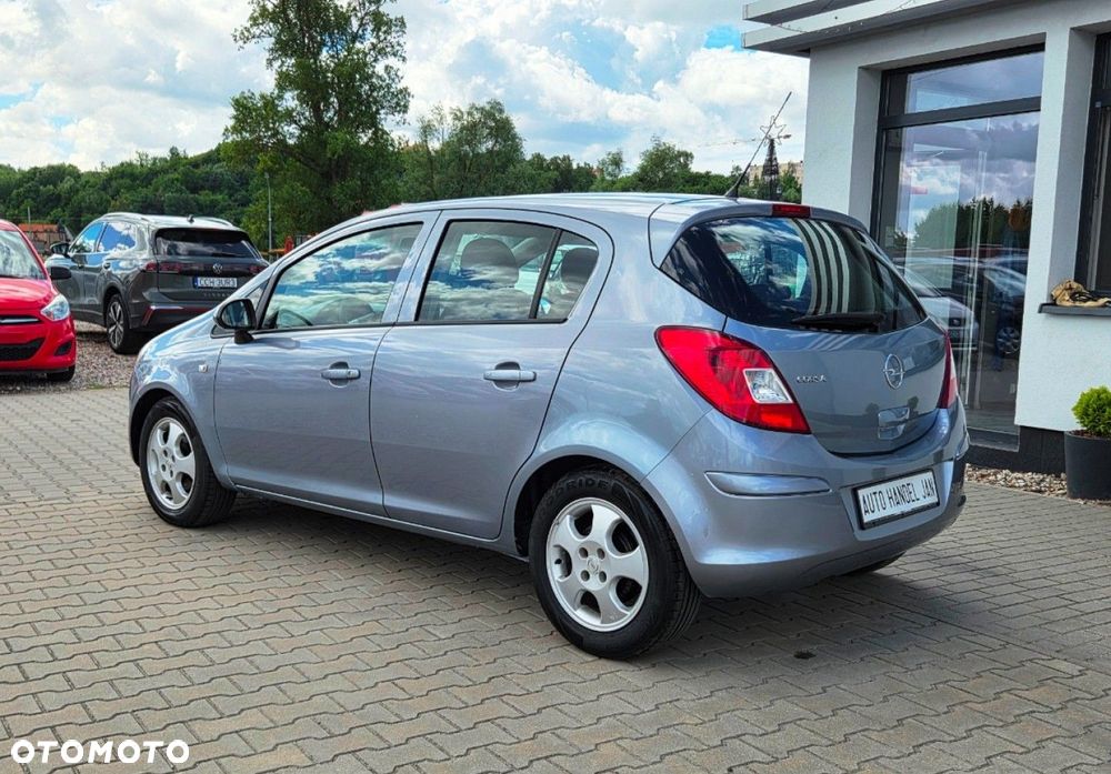 Opel Corsa - 20
