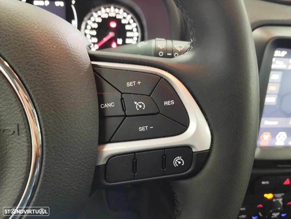 Jeep Renegade 1.5 TG e-Hybrid Longitude DCT - 18