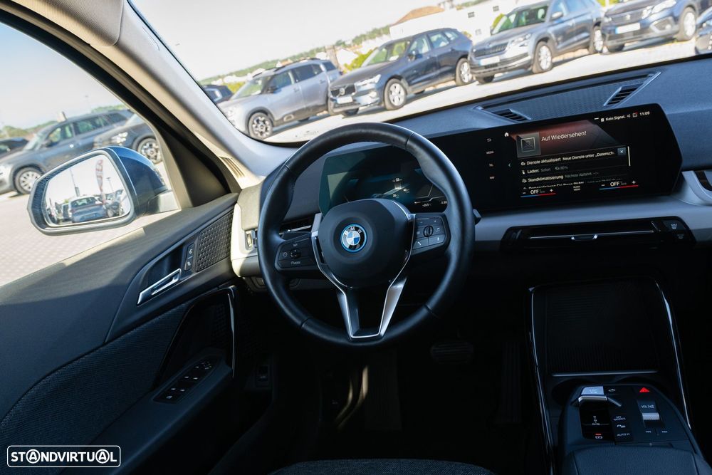 BMW iX1 xDrive30 - 25