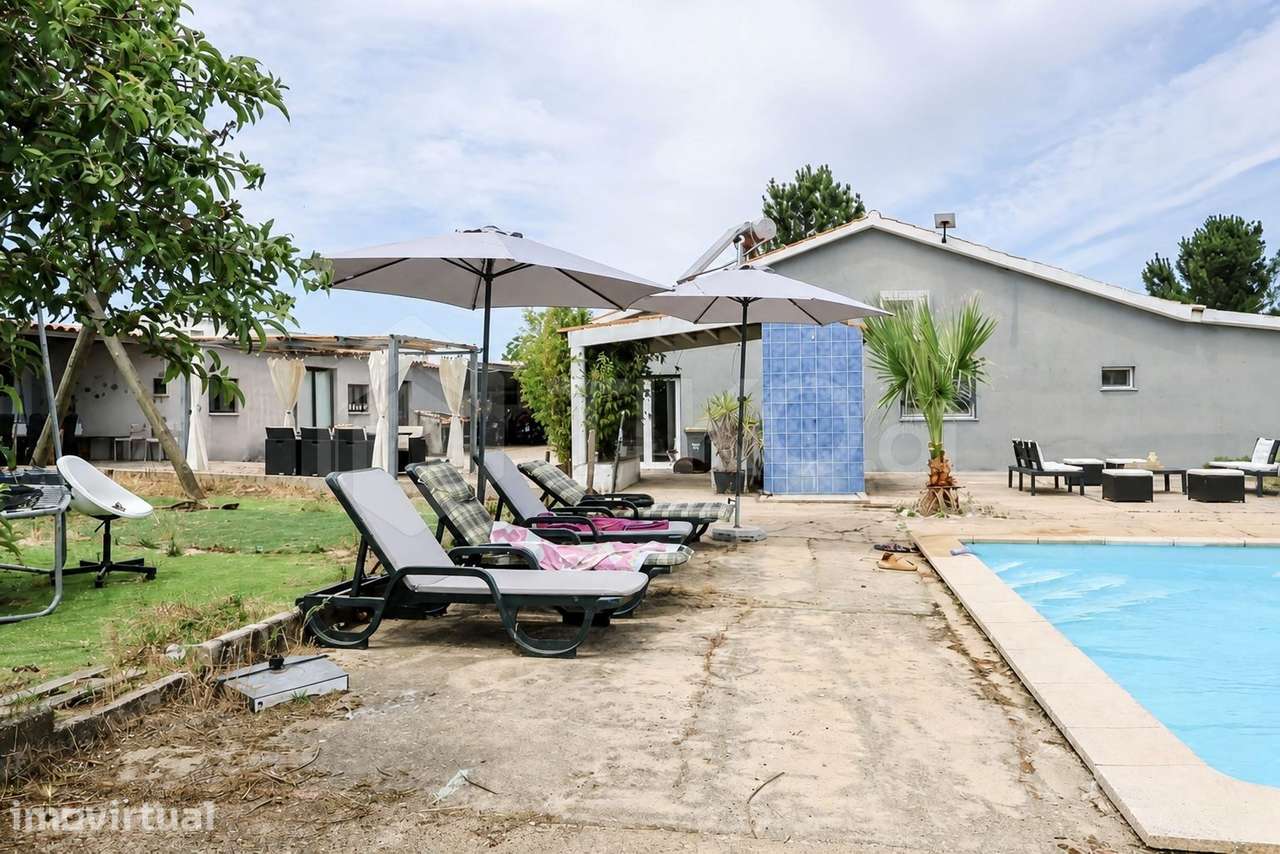 QUINTA EXCLUSIVA EM SETÚBAL | 5.000 M² DE PRIVACIDADE, PISCINA E ANEXO - Grande imagem: 4/55